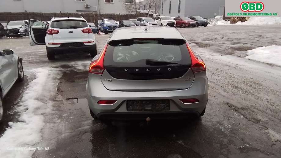 Volvo V40 2012-2019 , Motorkode: D4162T, Girkassekode: