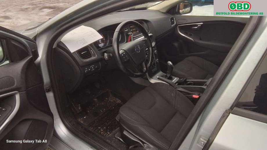 Volvo V40 2012-2019 , Motorkode: D4162T, Girkassekode: