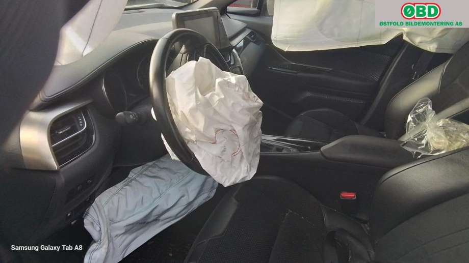 Toyota C-HR 2016-->> , Motorkode: 2ZR-FXE, Girkassekode: 