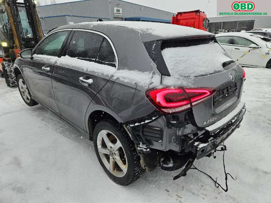 Mercedes A-Klasse 2018-->> (W177) (W177), Motorkode: M282.914, Girkassekode: 