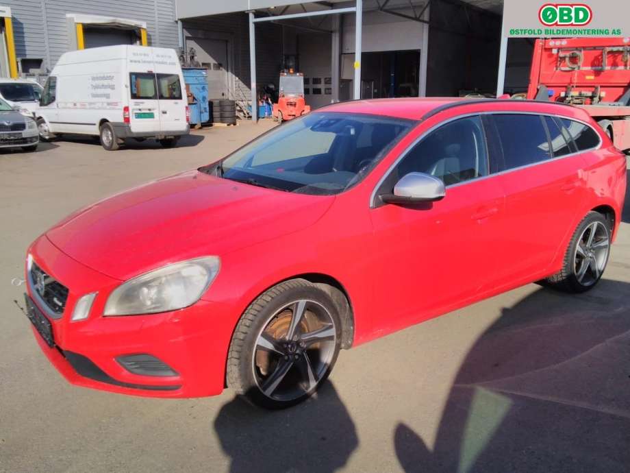 Volvo V60 2010-2013 (Type I, Fase 1) , Motorkode: D5204T2, Girkassekode: 
