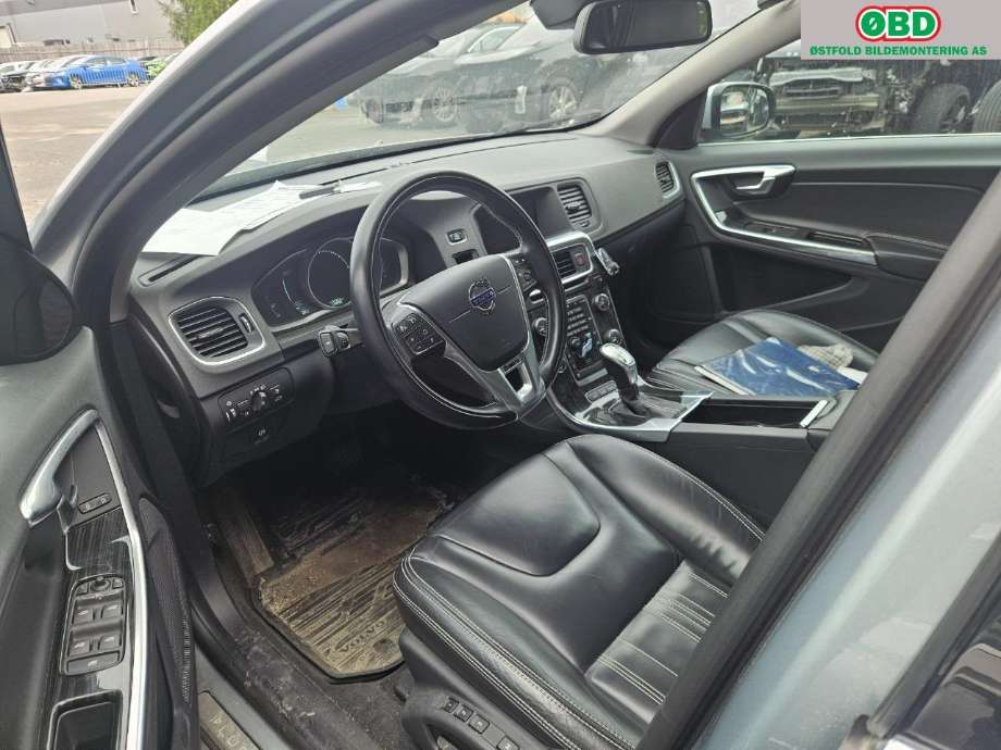 Volvo V60 2010-2013 (Type I, Fase 1) , Motorkode: D5244T15, Girkassekode: 