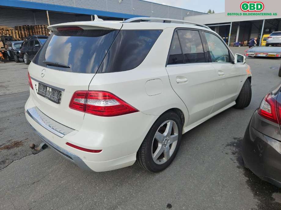 Mercedes ML 2011-2015 (Fase 1) (W166) (W166), Motorkode: OM642.826, Girkassekode: 