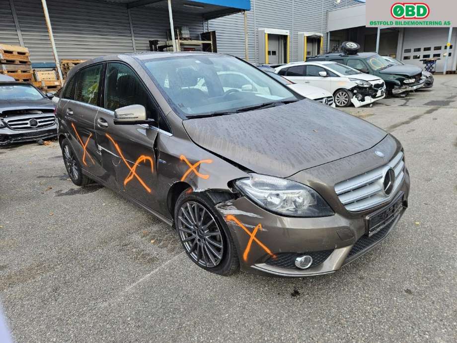 Mercedes B-Klasse 2011-2018 (W246) (W246), Motorkode: OM651.901, Girkassekode: 