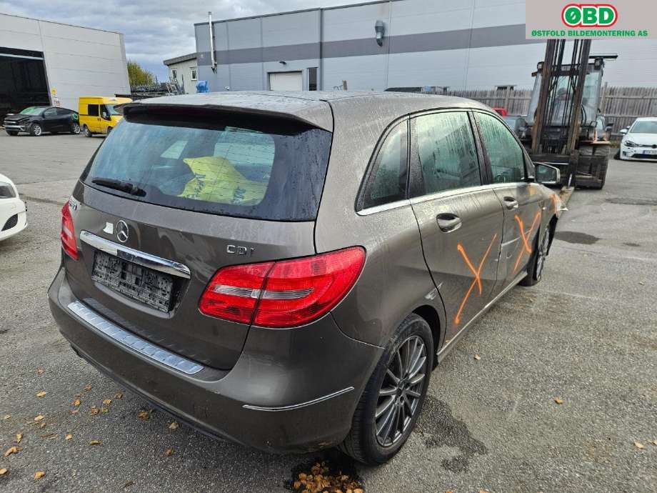 Mercedes B-Klasse 2011-2018 (W246) (W246), Motorkode: OM651.901, Girkassekode: 