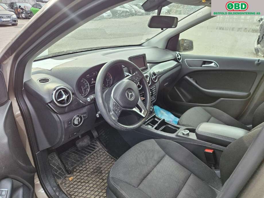 Mercedes B-Klasse 2011-2018 (W246) (W246), Motorkode: OM651.901, Girkassekode: 