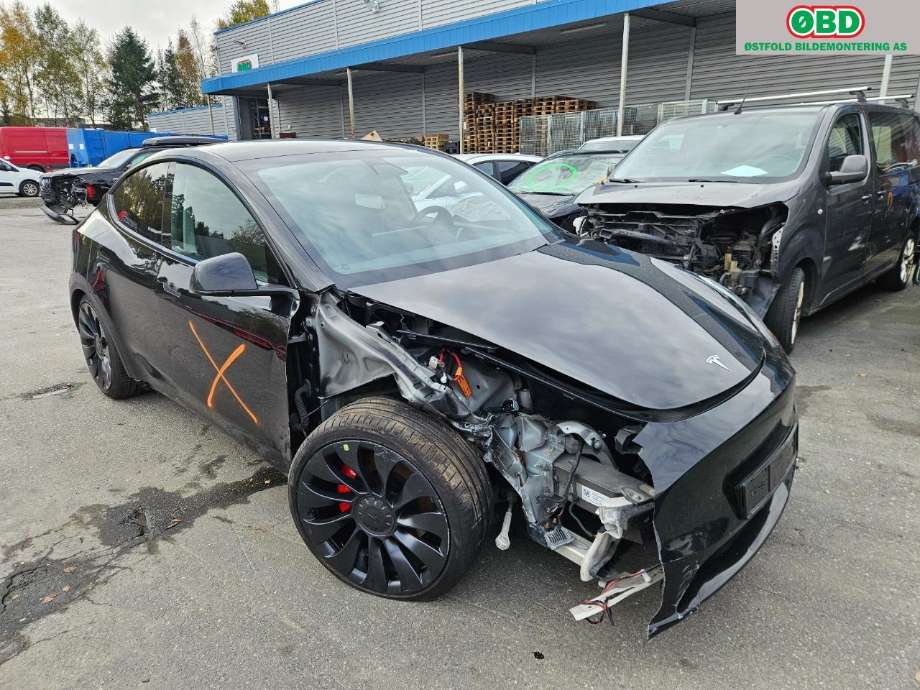 Tesla Model Y 2021-2024 (Type I) , Motorkode: 3DU, Girkassekode: