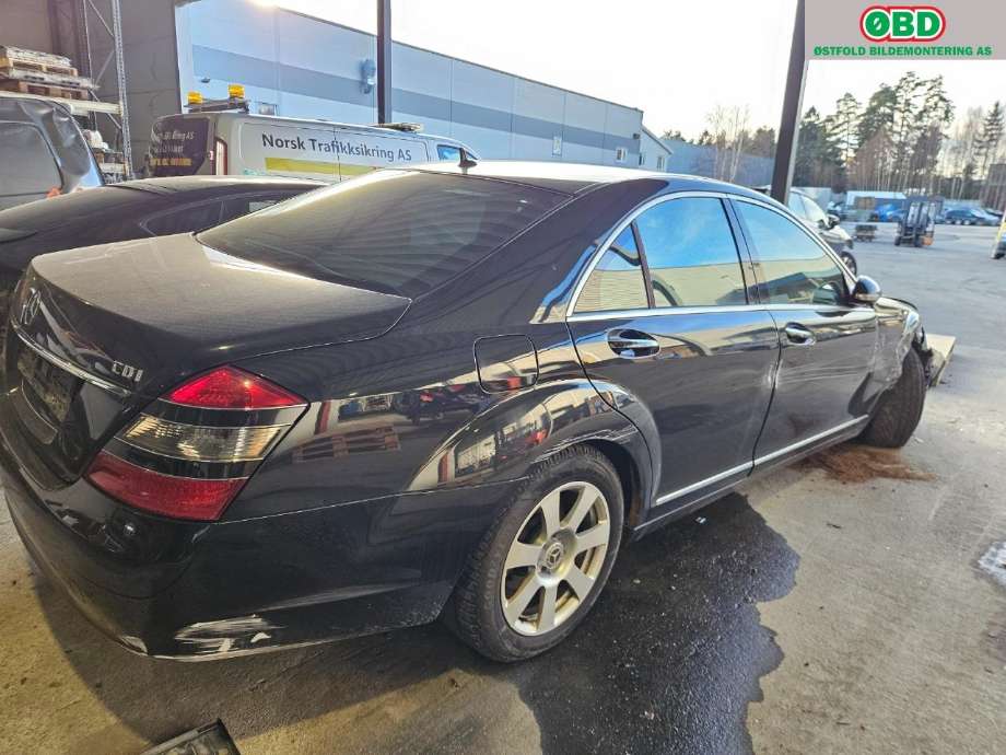 Mercedes S-Klasse 2005-2013 (W221) (W221), Motorkode: OM642.930, Girkassekode: 