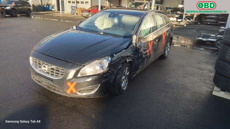 Volvo V60 2010-2013 (Type I, Fase 1) , Motorkode: 00000000000001186300, Girkassekode: 000000000012C3832257