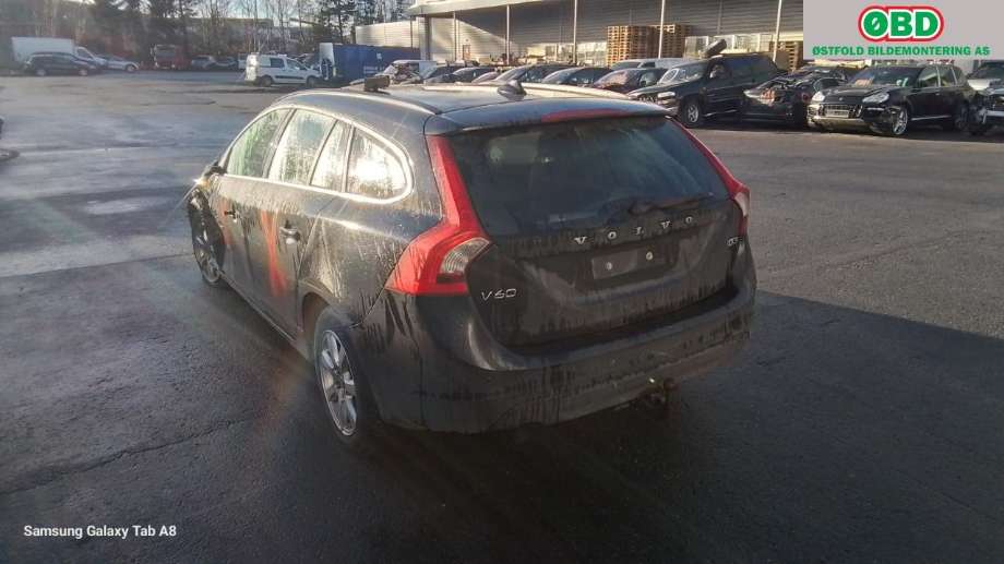 Volvo V60 2010-2013 (Type I, Fase 1) , Motorkode: 00000000000001186300, Girkassekode: 000000000012C3832257
