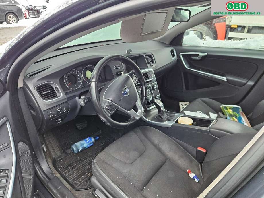Volvo V60 2010-2013 (Type I, Fase 1) , Motorkode: D4162T, Girkassekode: 