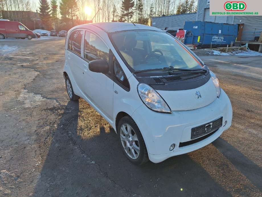 Peugeot iOn 2011-2020 , Motorkode: Y4F1, Girkassekode: 