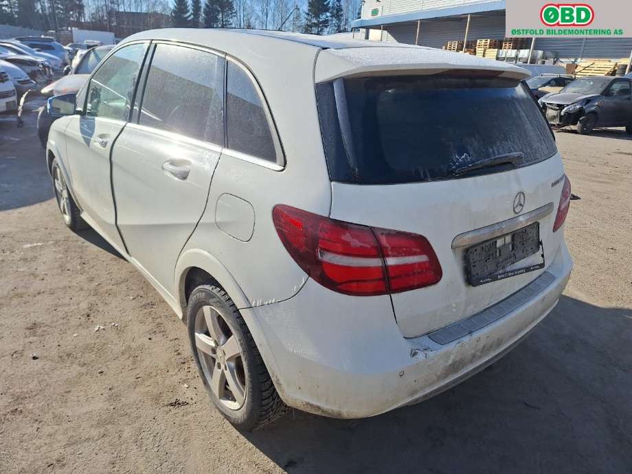 Mercedes B-Klasse 2011-2018 (W246) (W246), Motorkode: EM780.990, Girkassekode: 
