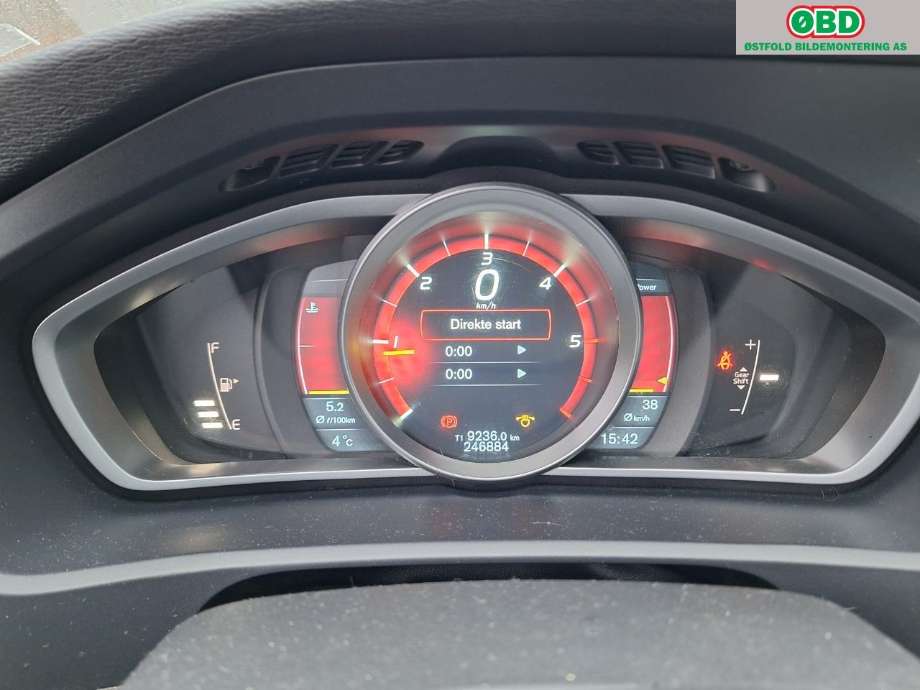 Volvo V40 2012-2019 , Motorkode: D4162T, Girkassekode: 