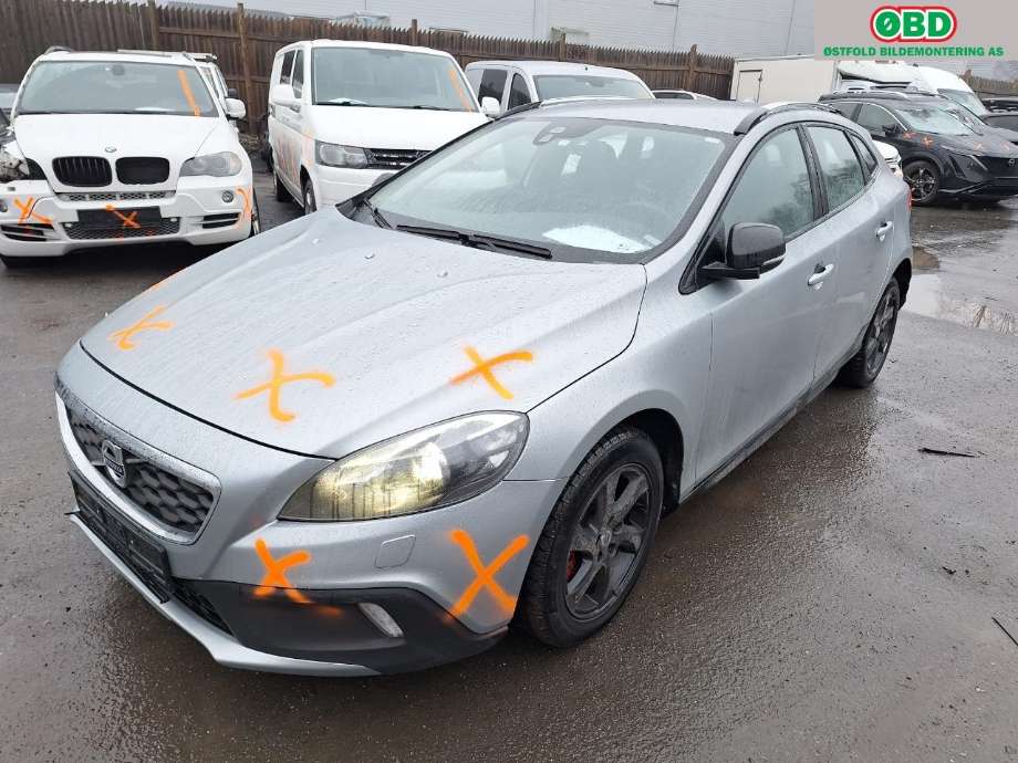 Volvo V40 2012-2019 , Motorkode: D4162T, Girkassekode: 