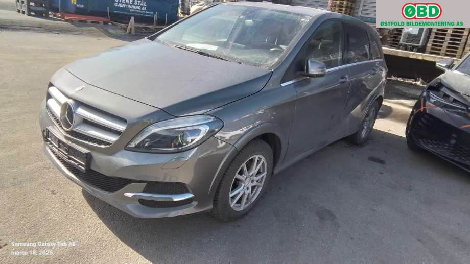 Mercedes B-Klasse 2011-2018 (W246) delebil , Motorkode: EM780.990, Girkassekode: 