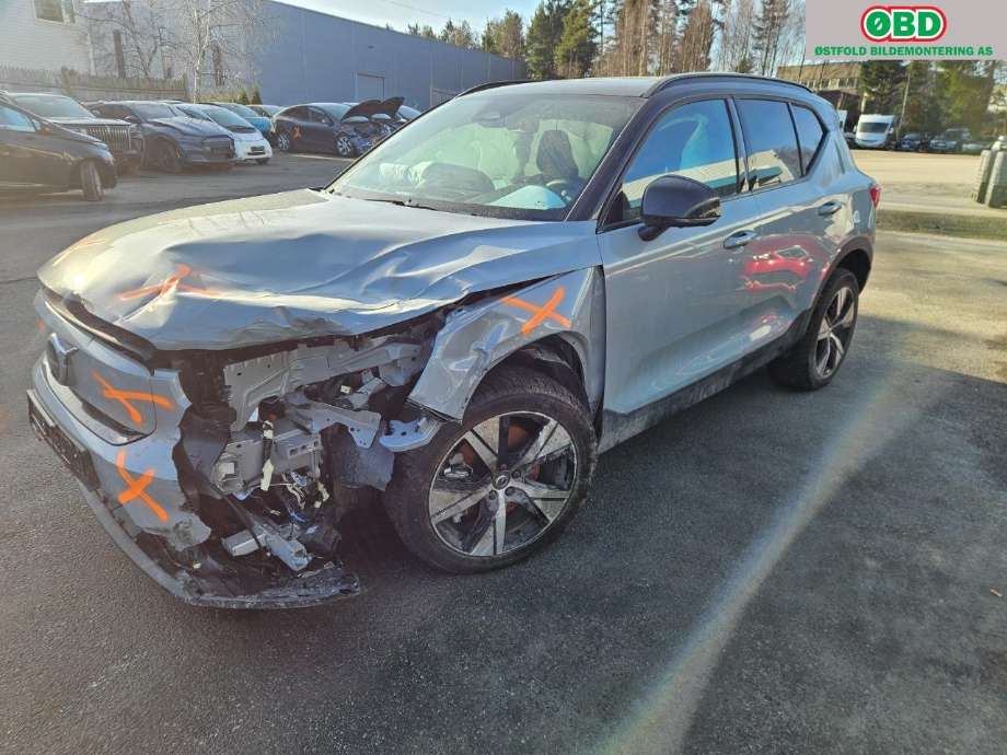 Volvo XC40 2018-2024 , Motorkode: E400V19, Girkassekode: 