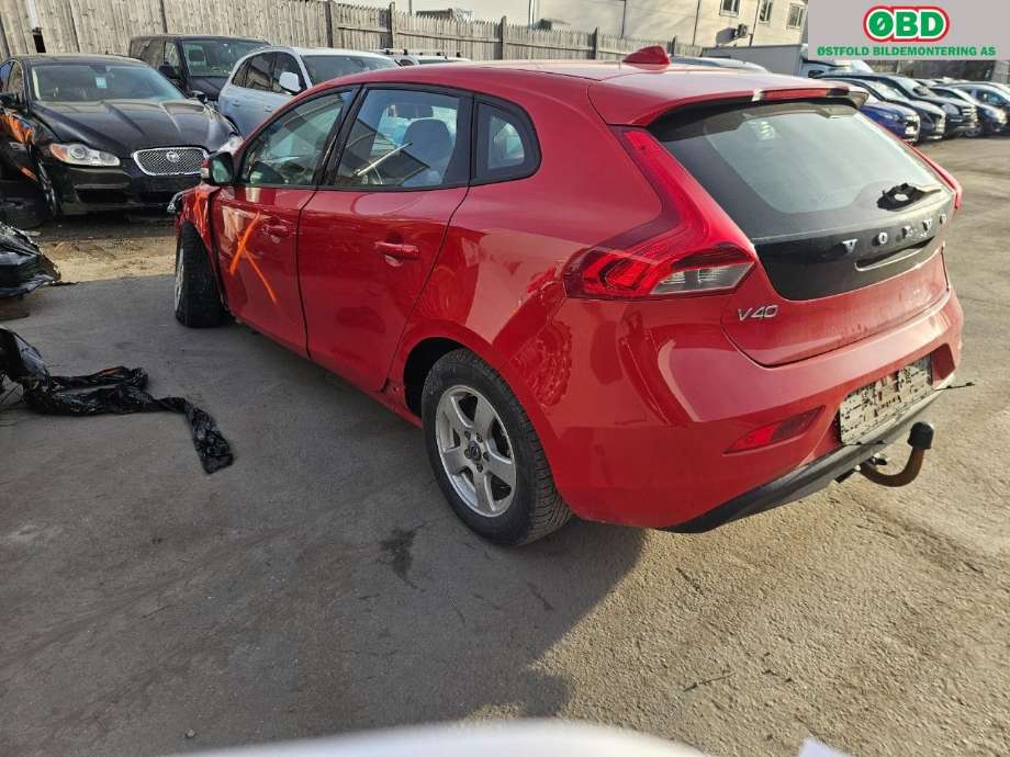 Volvo V40 2012-2019 , Motorkode: D4162T, Girkassekode: 