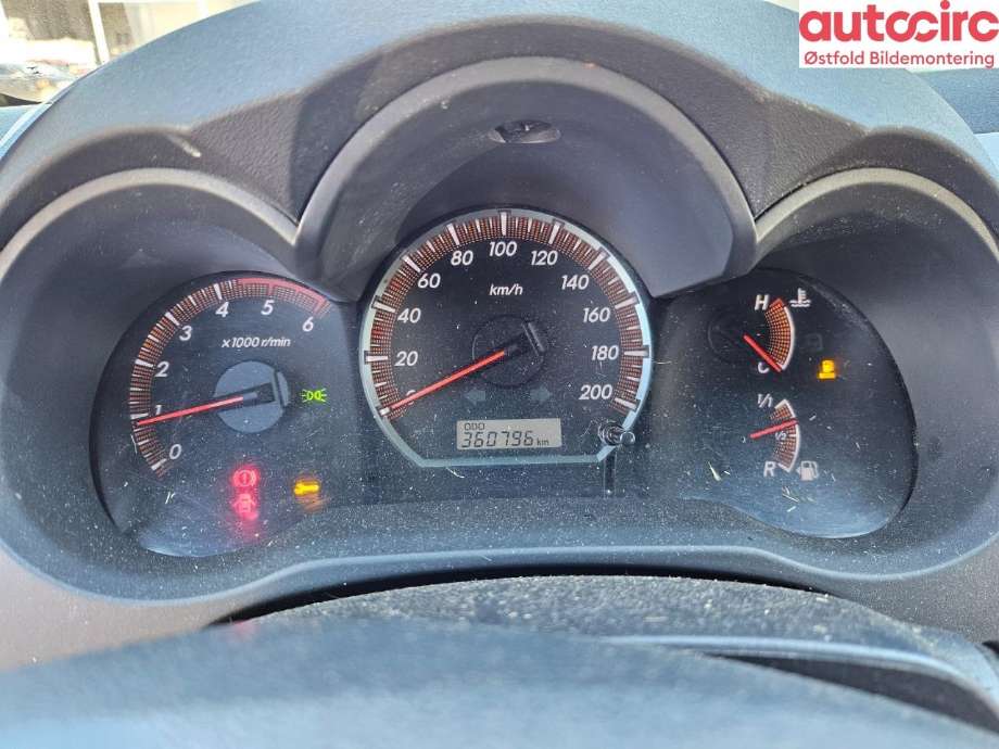 Toyota Hilux 2012-2016 , Motorkode: 2KD-FTV, Girkassekode: 