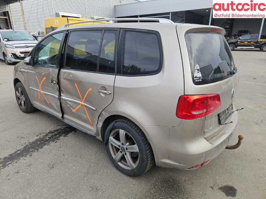 VW Touran 2010-2015 (Type I, Fase 3) , Motorkode: CFHC, Girkassekode: 