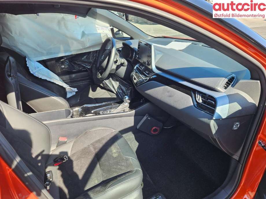 Toyota C-HR 2016-->> , Motorkode: 2ZR-FXE, Girkassekode: 