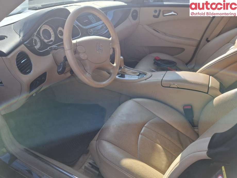 Mercedes CLS 2004-2010 (C219) (C219), Motorkode: OM642.920, Girkassekode: 