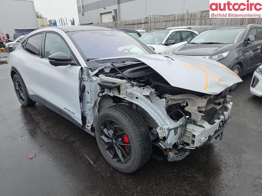 Ford Mustang Mach-e 2020-->> , Motorkode: U, Girkassekode: 