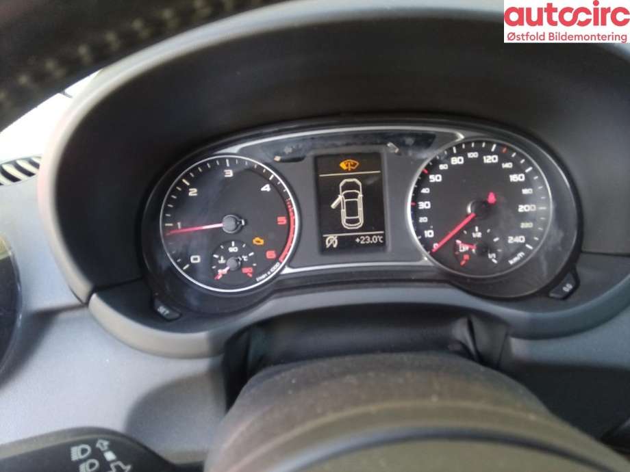 Audi A1 2010-2014 (Type I, Fase 1) , Motorkode: CAYC, Girkassekode: 