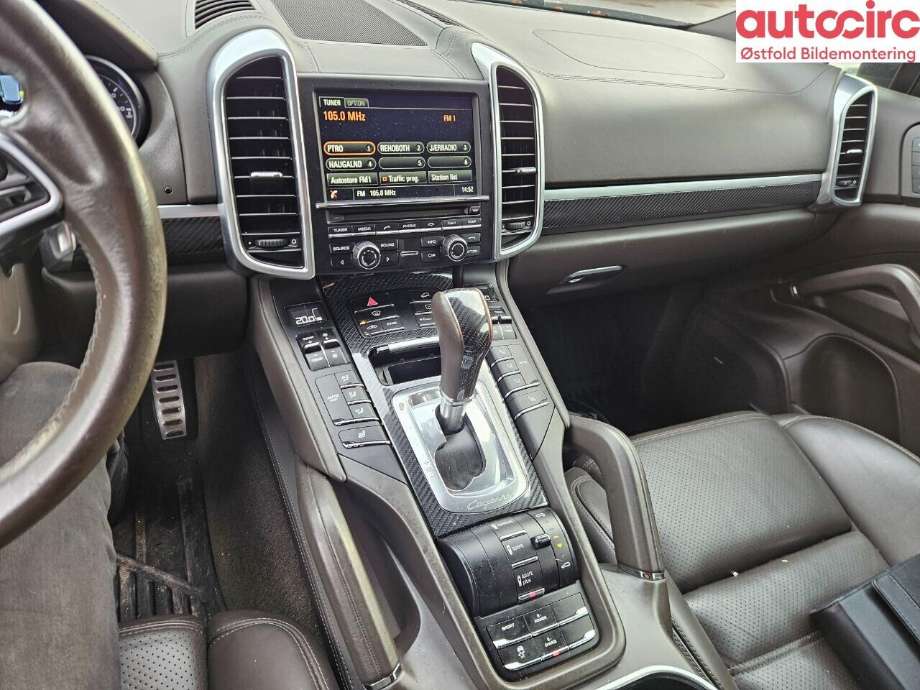 Porsche Cayenne 2010-2017 (92A) (92A), Motorkode: MCG.EA, Girkassekode: 