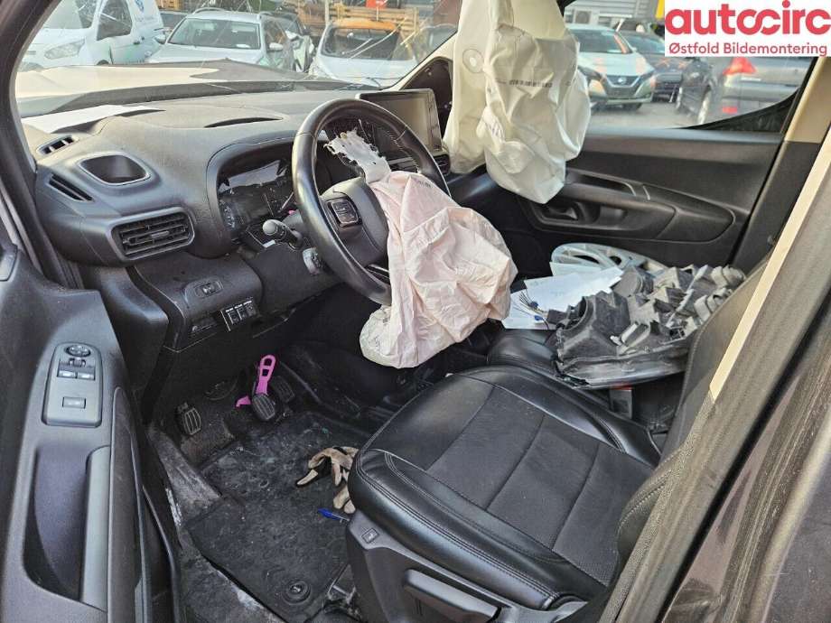 Citroën Berlingo 2019-->> (Type III) , Motorkode: YHY, Girkassekode: 
