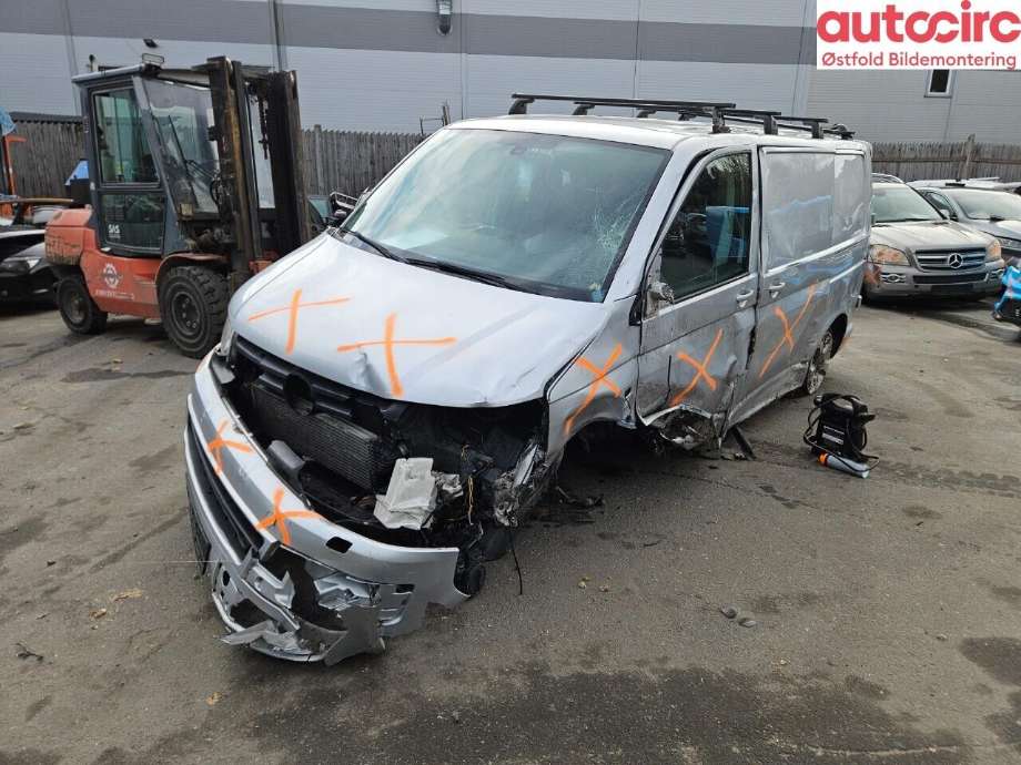 VW Transporter / Caravelle 2009-2015 (Fase 2) (T5) (T5), Motorkode: CFCA, Girkassekode: