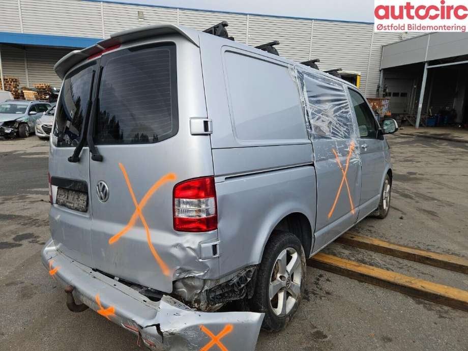 VW Transporter / Caravelle 2009-2015 (Fase 2) (T5) (T5), Motorkode: CFCA, Girkassekode: