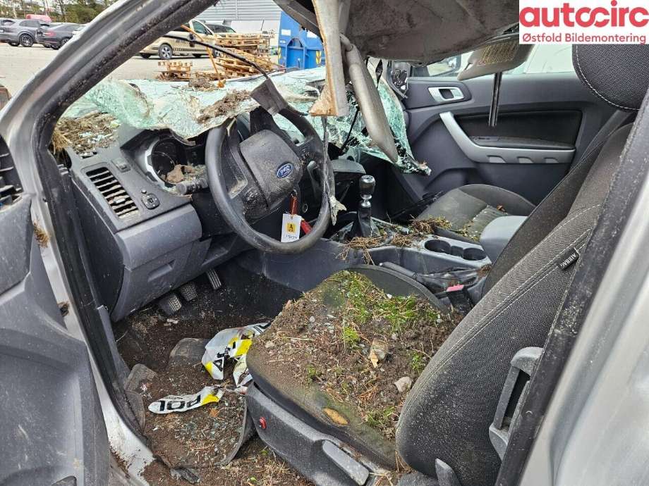 Ford Ranger 2012-2015 , Motorkode: QJ2R, Girkassekode: