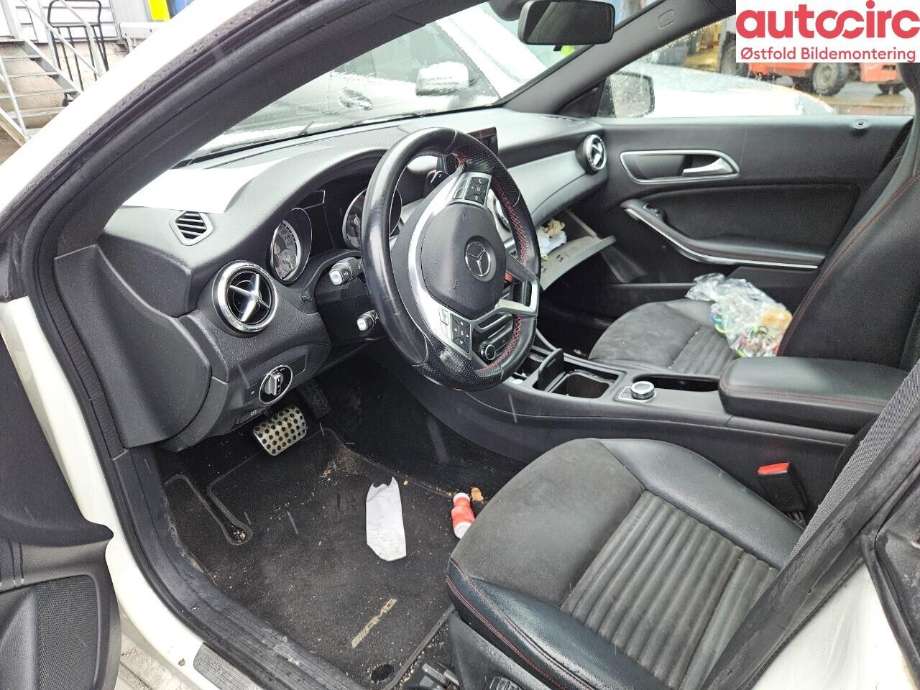 Mercedes CLA 2013-2019 (C117) (C117), Motorkode: M270.910, Girkassekode: 