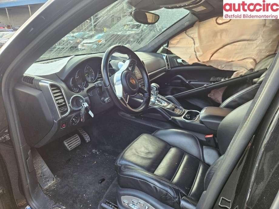 Porsche Cayenne 2010-2017 (92A) (92A), Motorkode: MCG.EA, Girkassekode: