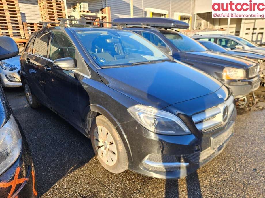Mercedes B-Klasse 2011-2018 (W246) (W246), Motorkode: EM780.990, Girkassekode: