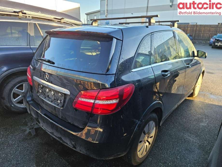 Mercedes B-Klasse 2011-2018 (W246) (W246), Motorkode: EM780.990, Girkassekode: