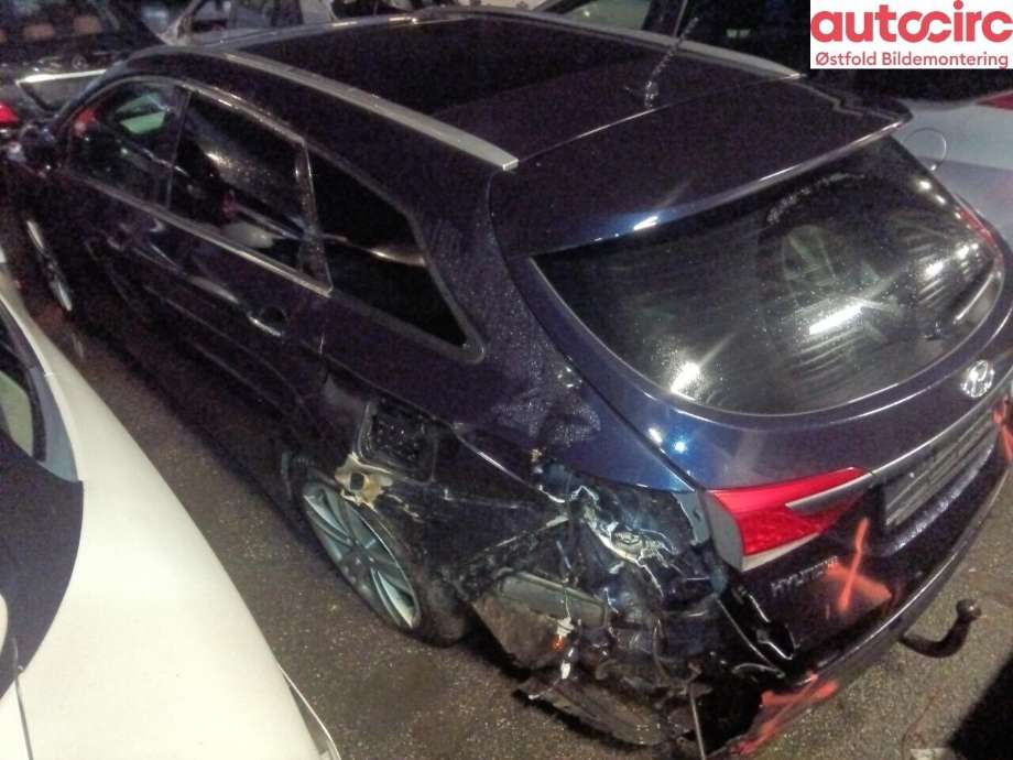Hyundai i40 2012-2017 , Motorkode: D4FD, Girkassekode: