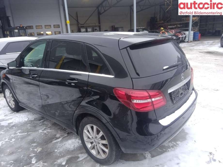 Mercedes B-Klasse 2011-2018 (W246) (W246), Motorkode: EM780.990, Girkassekode: 