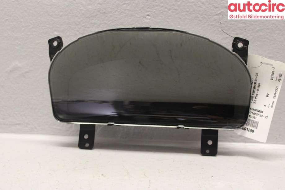Instrumentpanel til Ford Explorer, 2020-->>  (FORD (US)|2636509)