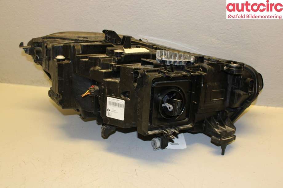 Frontlykt venstre halogen til BMW X5 2018-->> (G05) (G05) (BMW|63 11 9 850 417|)