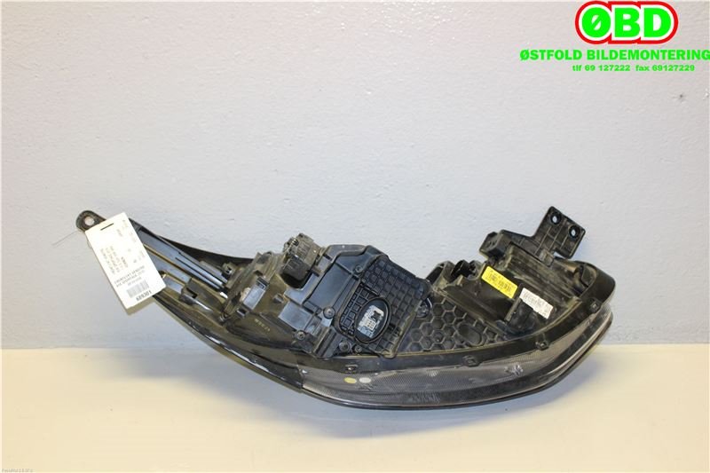 Frontlykt venstre xenon til Kia Sportage 2016-2021 (Type IV)  (KIA|92101F1100|)