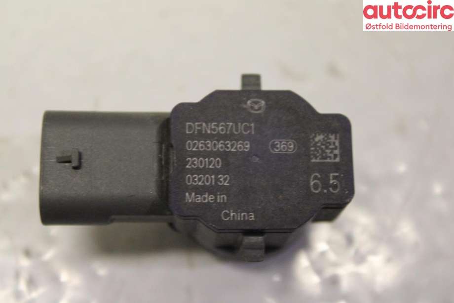 Parkeringssensor bak til Mazda MX-30 2020-->>  (MAZDA||DFN567UC1)