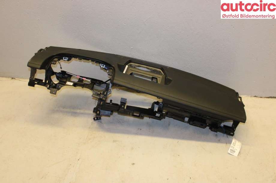 Dashbord til Mazda MX-30, 2020-->> (MAZDA|)