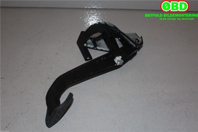Pedal gass/brems/clutch til Mercedes E-Klasse 2009-2013 (Fase 1) (W212) (W212) (MERCEDES|A 204 290 20 01||2042902001)