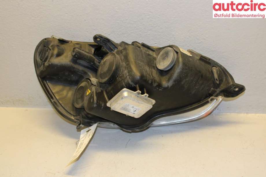 Frontlykt venstre halogen til Ford Galaxy 2010-2015 (Type III, Fase 2)  (FORD|1801378|)