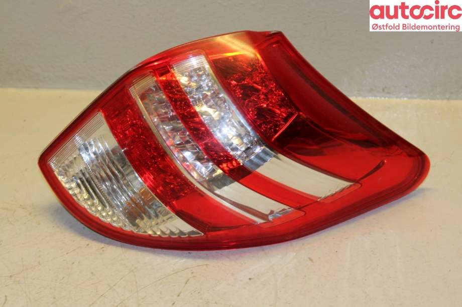 Baklykt høyre til Toyota RAV4, 2009-2013 (Type III, Fase 2)  (TOYOTA|8155142120)