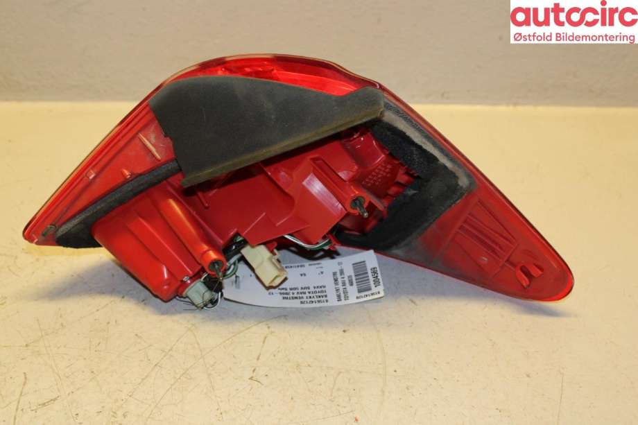 Baklykt venstre til Toyota RAV4 2009-2013 (Type III, Fase 2) (TOYOTA|8156142120|)