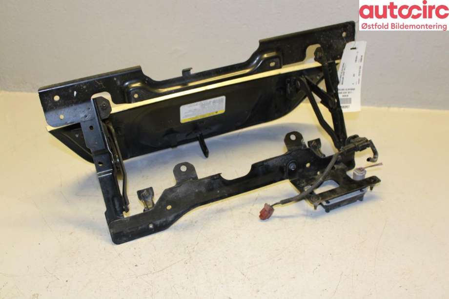 Batterilader inntak/luke til Nissan Leaf 2018-->> (Type II) (NISSAN|657015SH5A|)