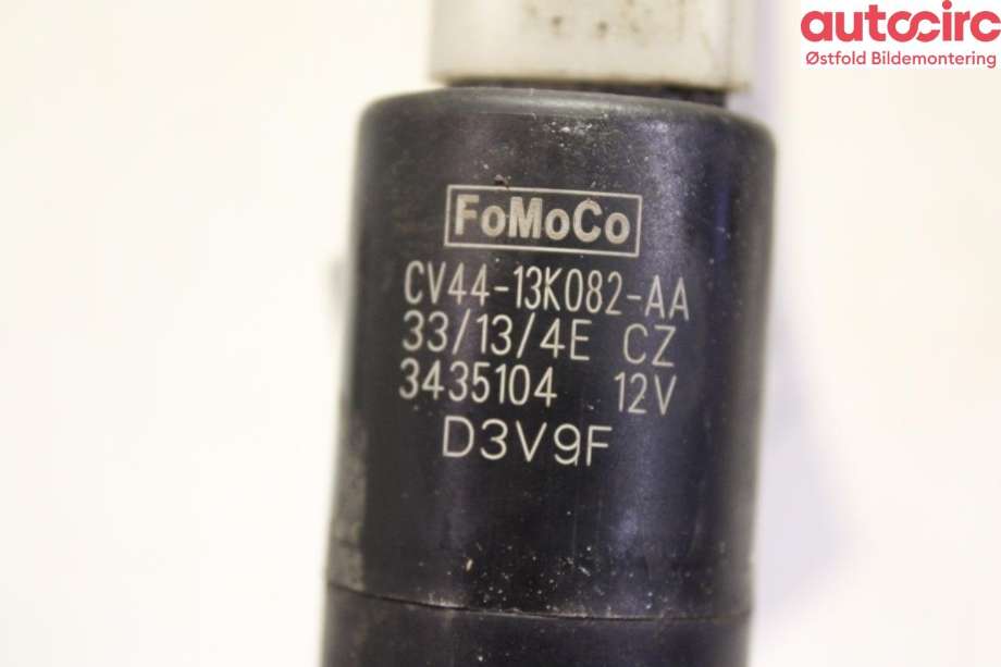Spylerpumpe foran til Ford Kuga 2013-2019  (FORD|2535389|)